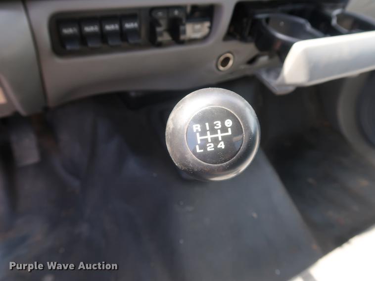 image for item DF2314 2006 Ford F450 Super Duty flatbed truck