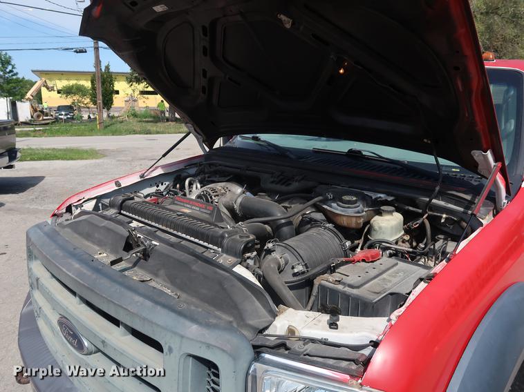 image for item DF2314 2006 Ford F450 Super Duty flatbed truck