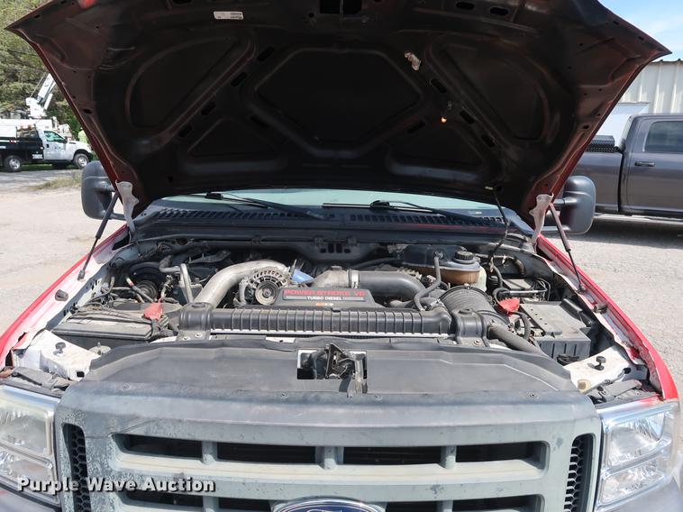 image for item DF2314 2006 Ford F450 Super Duty flatbed truck