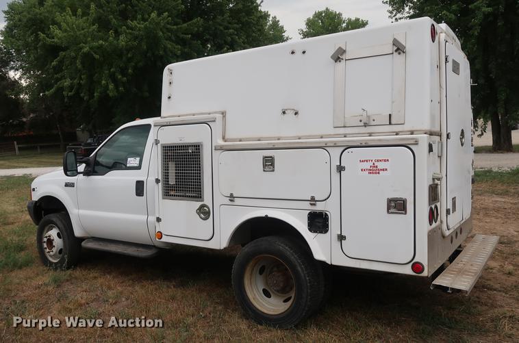 image for item DF2317 2000 Ford F450 Super Duty utility truck