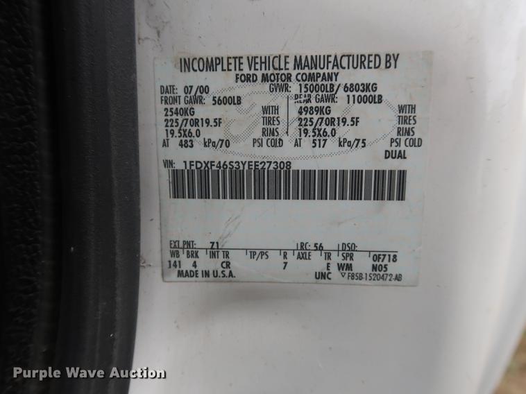 image for item DF2317 2000 Ford F450 Super Duty utility truck