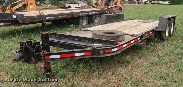 image for item DF2321 2003 Towmaster tilt deck equipment trailer