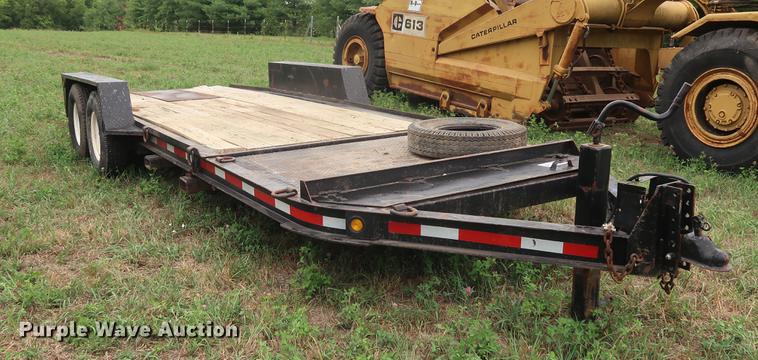 image for item DF2321 2003 Towmaster tilt deck equipment trailer