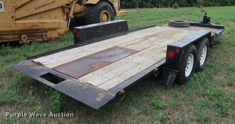 image for item DF2321 2003 Towmaster tilt deck equipment trailer