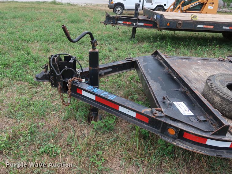 image for item DF2321 2003 Towmaster tilt deck equipment trailer