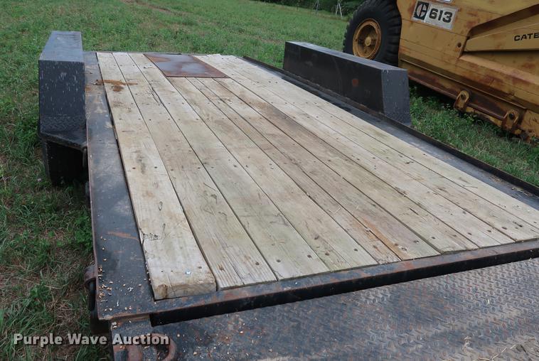 image for item DF2321 2003 Towmaster tilt deck equipment trailer