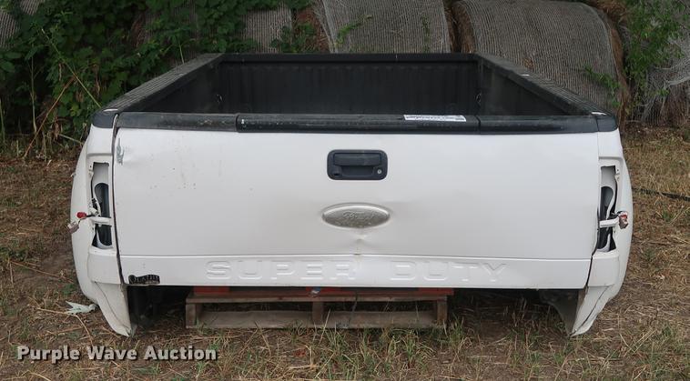 image for item DF2323 Ford F350 pickup truck bed
