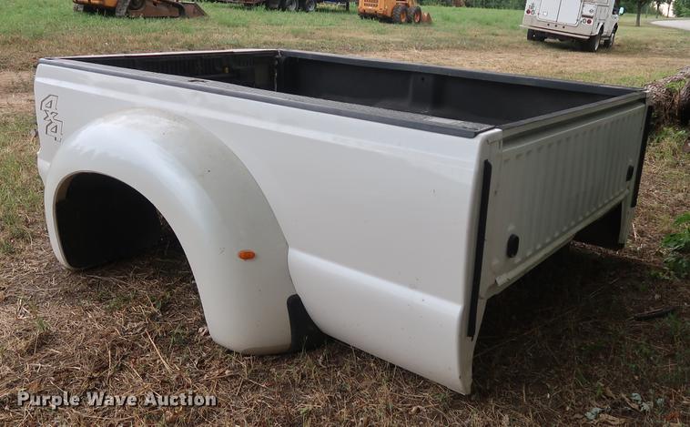 image for item DF2323 Ford F350 pickup truck bed
