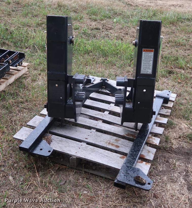 image for item DF2325 New Holland 270TL loader mounting brackets