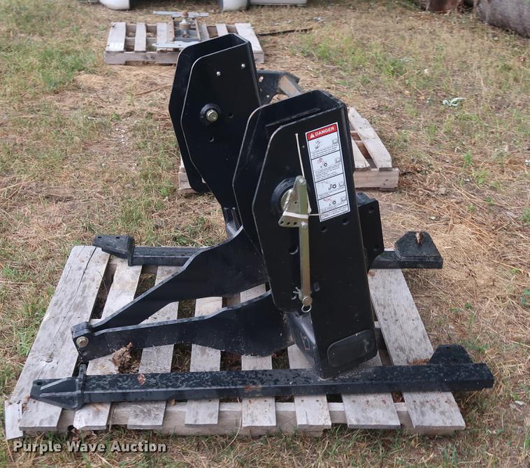 image for item DF2325 New Holland 270TL loader mounting brackets