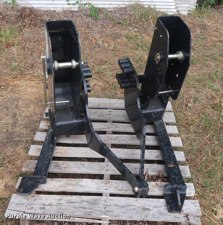 image for item DF2325 New Holland 270TL loader mounting brackets