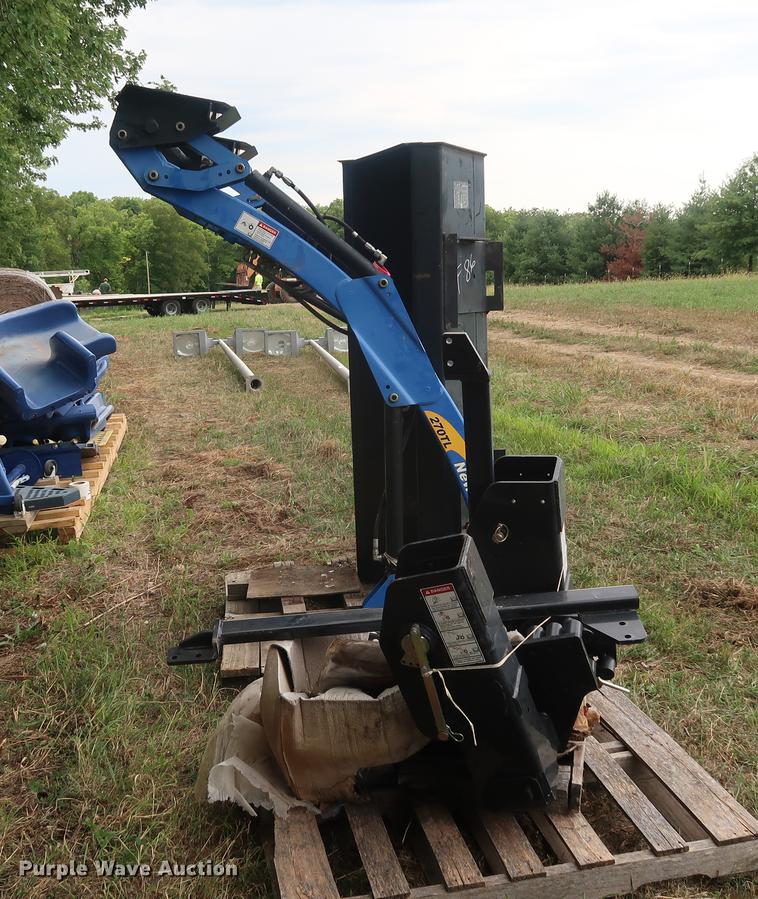 image for item DF2328 New Holland 270TL loader