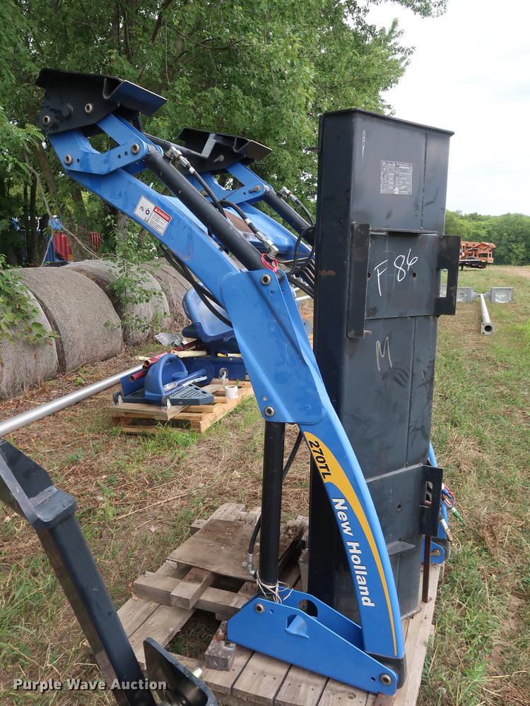 image for item DF2328 New Holland 270TL loader