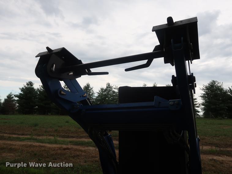 image for item DF2328 New Holland 270TL loader