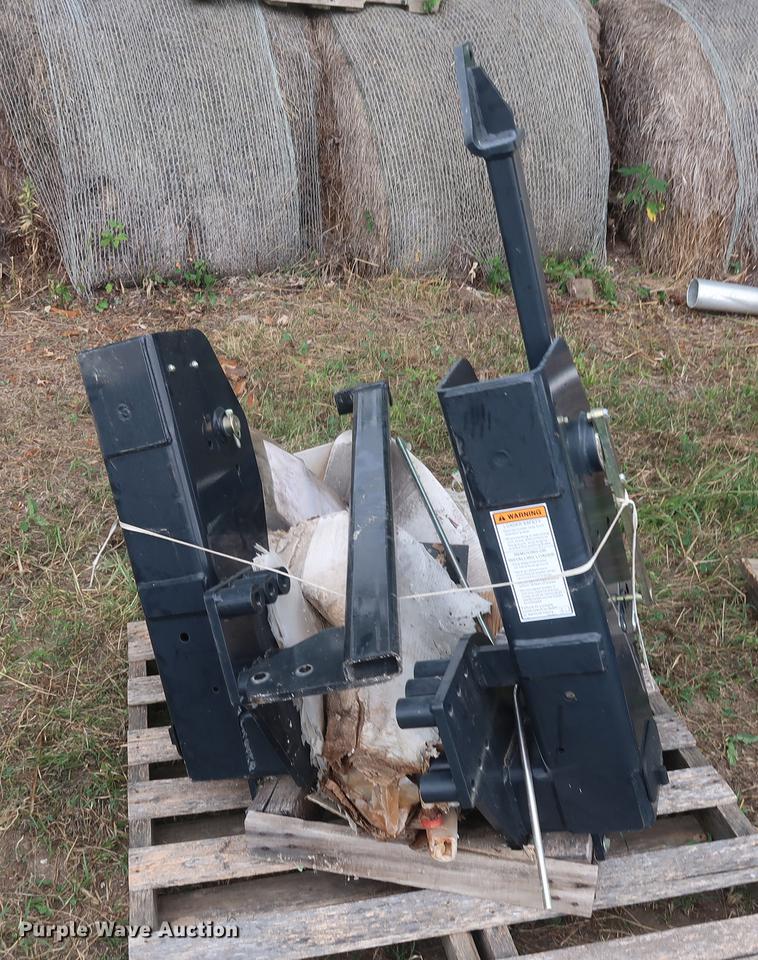 image for item DF2328 New Holland 270TL loader