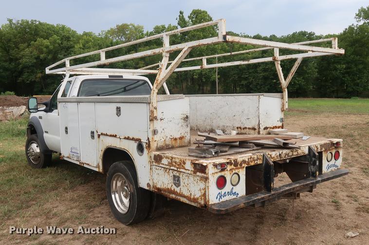 image for item DF2329 2005 Ford F550 utility truck