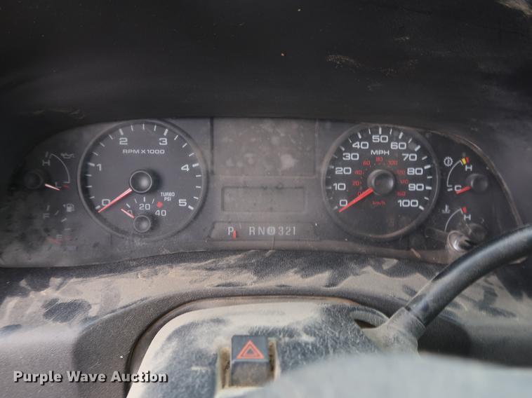 image for item DF2329 2005 Ford F550 utility truck