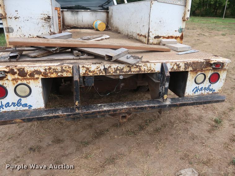 image for item DF2329 2005 Ford F550 utility truck