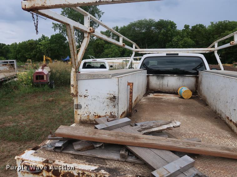 image for item DF2329 2005 Ford F550 utility truck