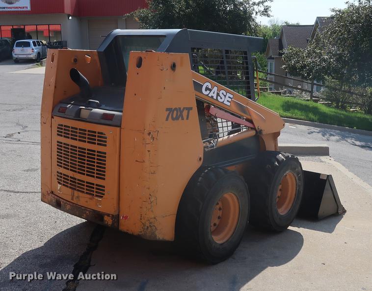 image for item DF2336 2003 Case 70XT skid steer