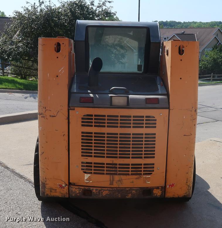 image for item DF2336 2003 Case 70XT skid steer