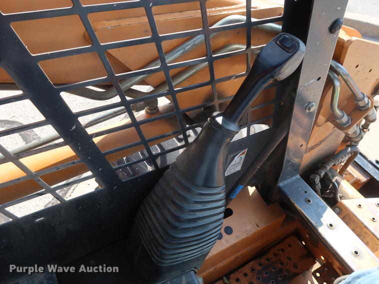 image for item DF2336 2003 Case 70XT skid steer