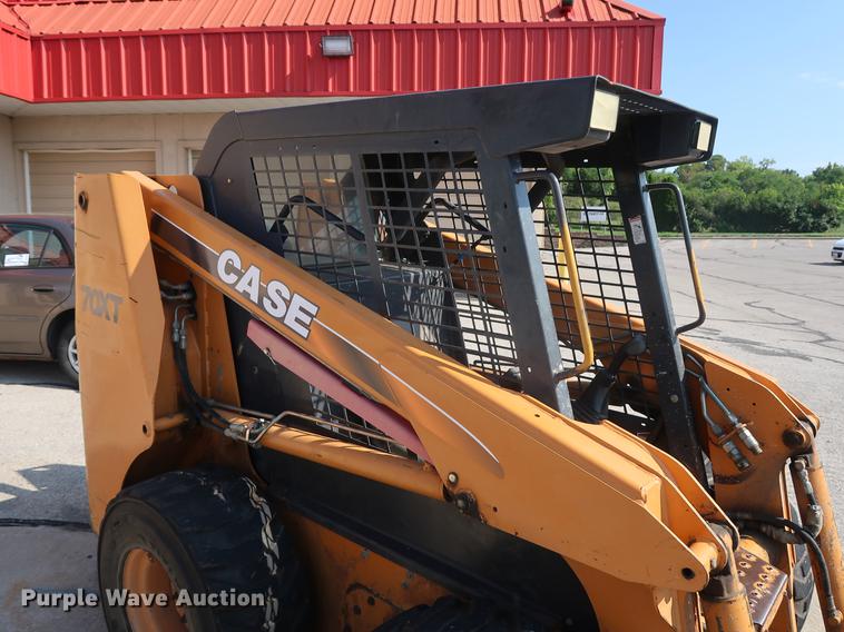 image for item DF2336 2003 Case 70XT skid steer