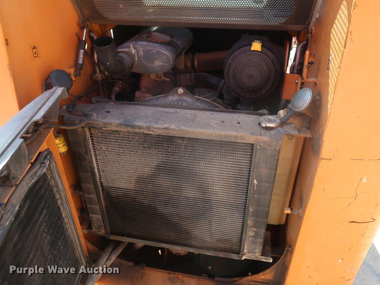 image for item DF2336 2003 Case 70XT skid steer