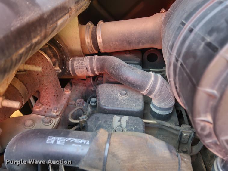 image for item DF2336 2003 Case 70XT skid steer