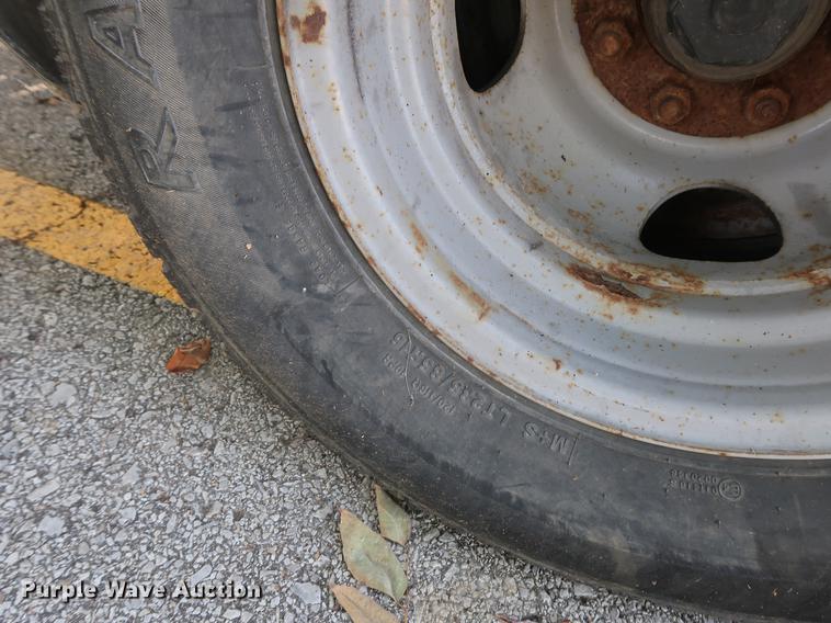 image for item DF2338 2005 equipment trailer