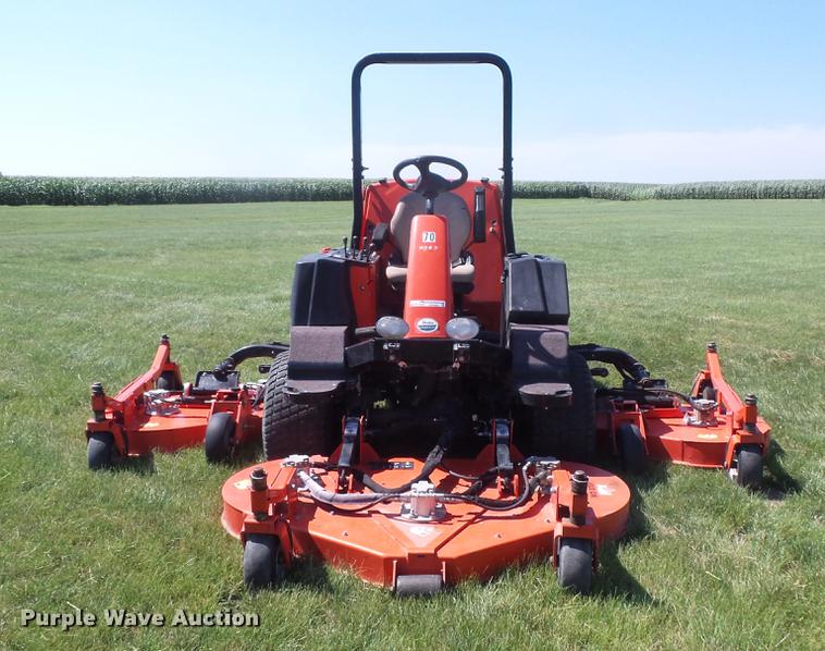 image for item DV9456 Jacobsen R311 mower