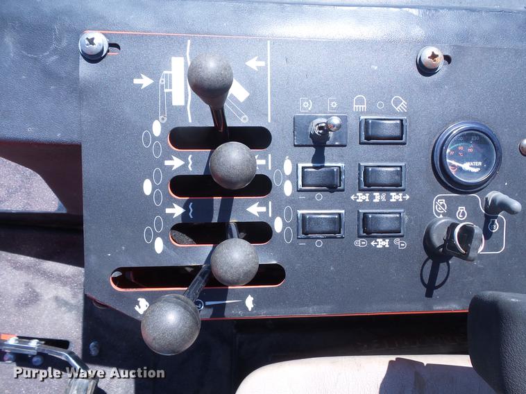 image for item DV9456 Jacobsen R311 mower