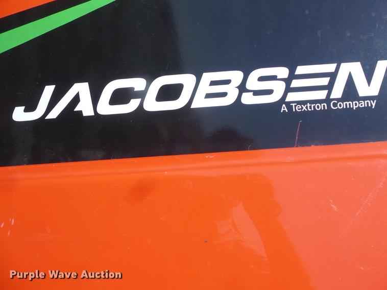 image for item DV9456 Jacobsen R311 mower