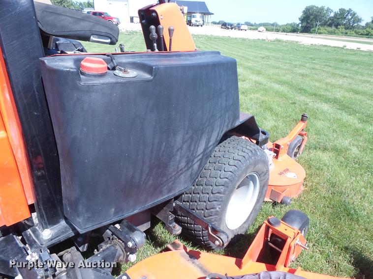 image for item DV9456 Jacobsen R311 mower
