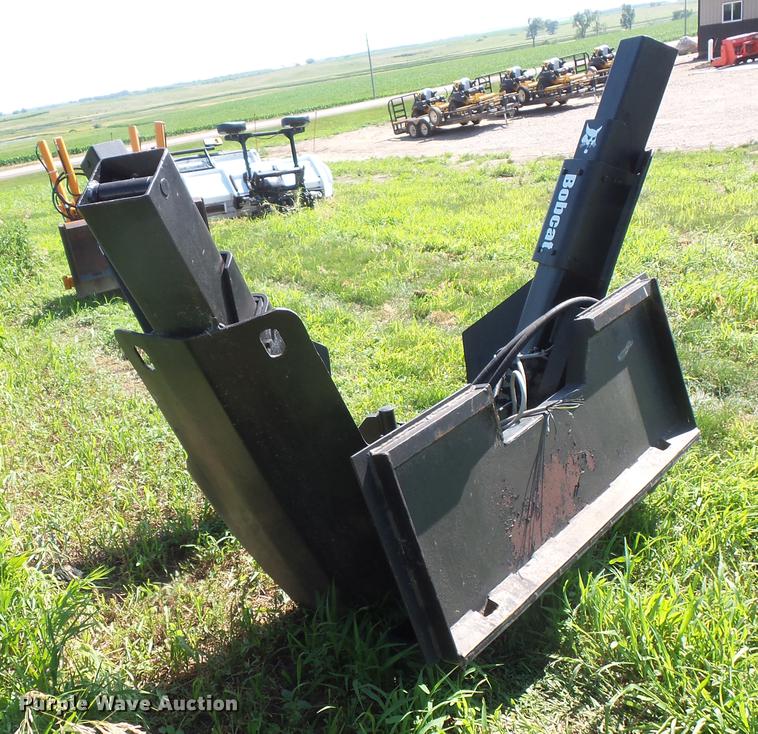 image for item DV9458 Red Boss skid steer tree spade