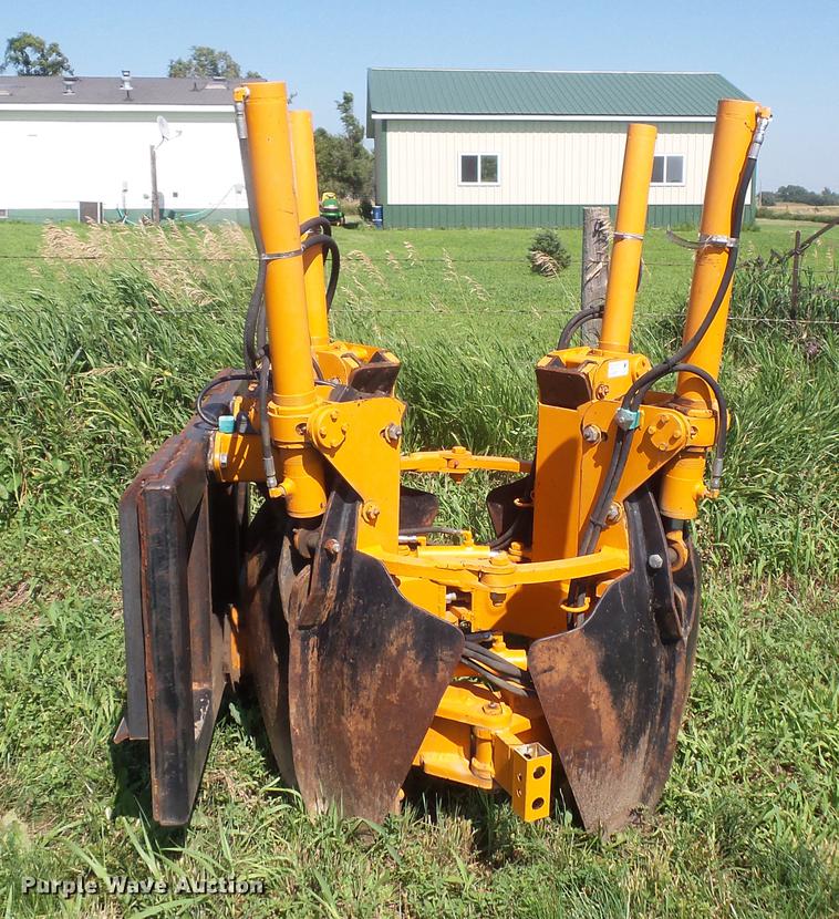 image for item DV9459 Optimal 850 skid steer tree spade