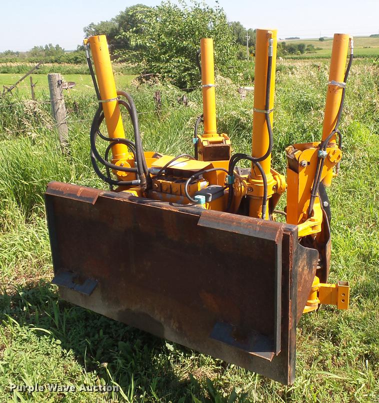 image for item DV9459 Optimal 850 skid steer tree spade