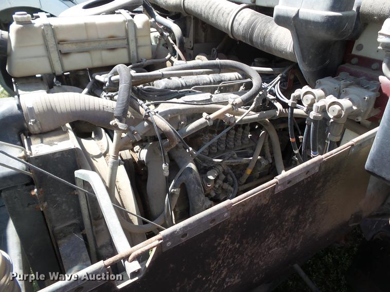 image for item DZ9048 1998 Mack CS300P truck cab and chassis