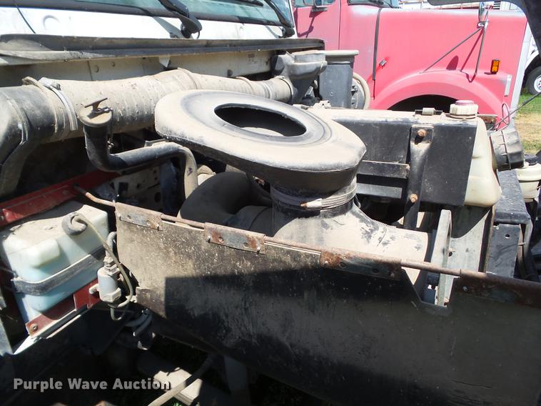 image for item DZ9048 1998 Mack CS300P truck cab and chassis