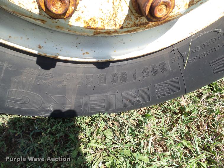 image for item DZ9048 1998 Mack CS300P truck cab and chassis