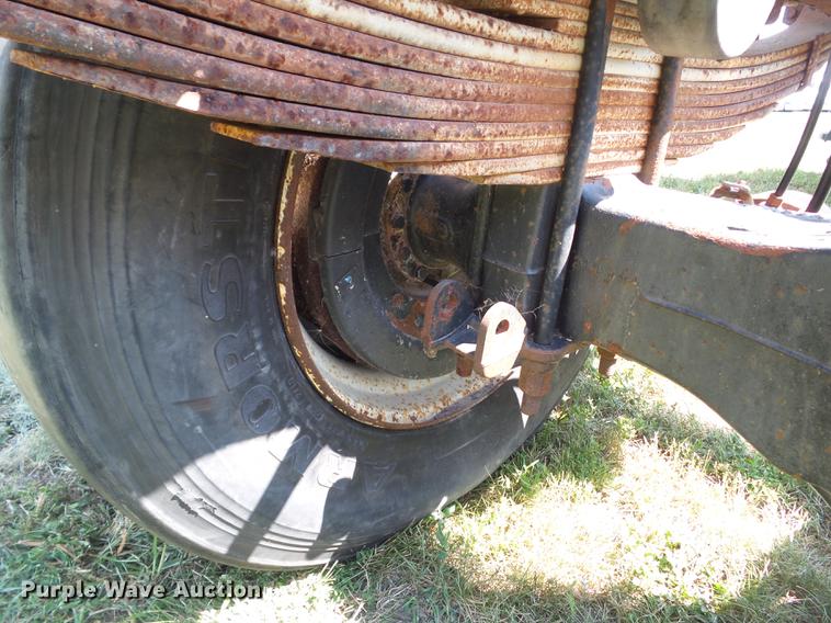 image for item DZ9048 1998 Mack CS300P truck cab and chassis