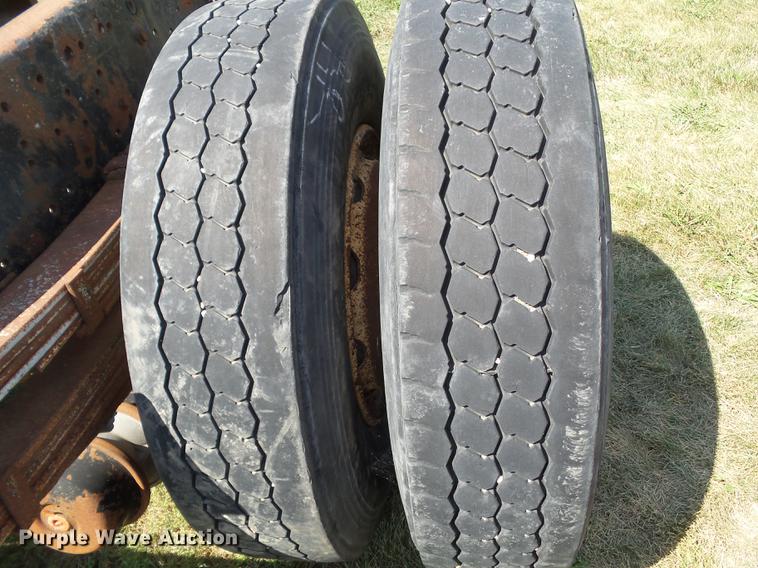 image for item DZ9048 1998 Mack CS300P truck cab and chassis