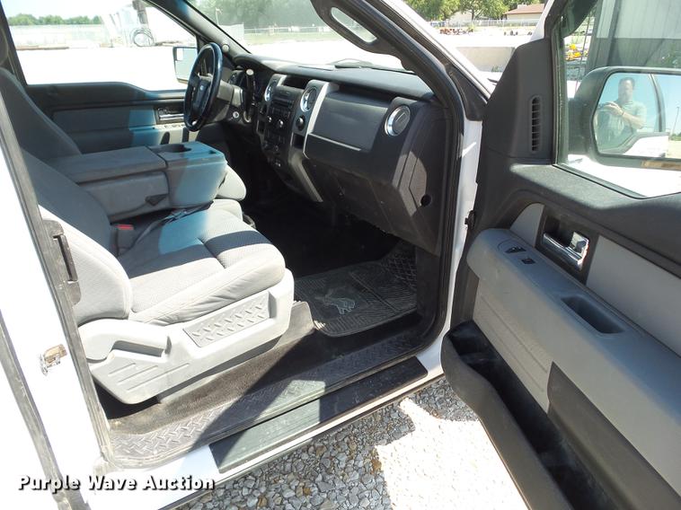 image for item DZ9404 2012 Ford F150 SuperCab pickup truck