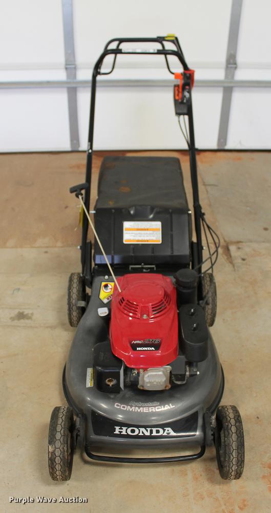 Honda HRC216 commercial lawn mower in Bray, OK Item DZ9870 sold