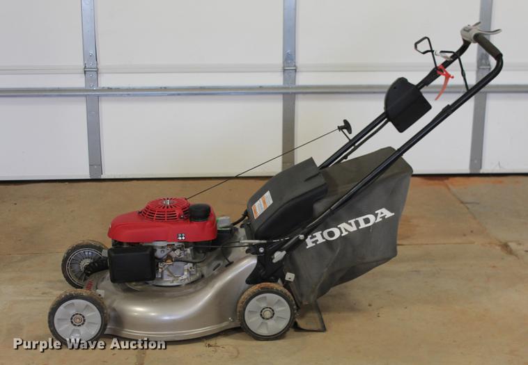 image for item DZ9873 Honda HHR216 lawn mower