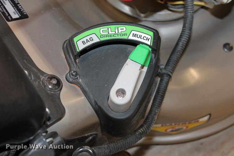 image for item DZ9873 Honda HHR216 lawn mower