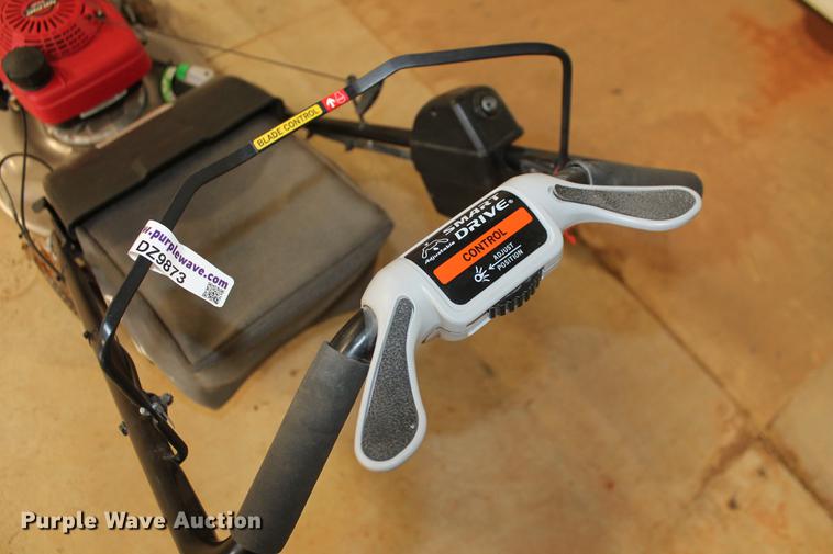 image for item DZ9873 Honda HHR216 lawn mower