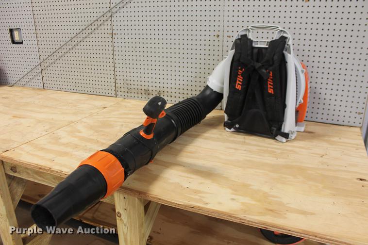 image for item DZ9884 Stihl BR450 blower