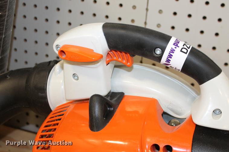 image for item DZ9885 Stihl SH86C blower