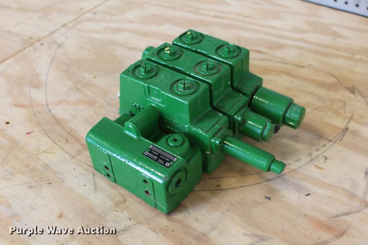 image for item DZ9941 John Deere Bucher AL211999 selective hydraulic control valve